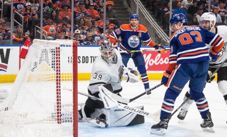 Oilers win first playoff game for first time since 2017 Oilers win first playoff game for first time since 2017
