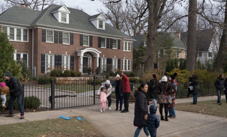 Home Alone house: Director explains how the McCallisters afforded it Home Alone house: Director explains how the McCallisters afforded it