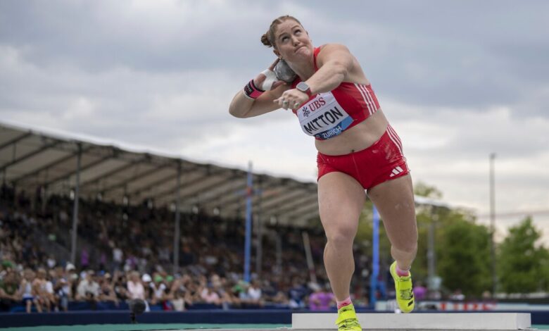 Canadian Sarah Mitton took the victory after the top throw was ruled error Canadian Sarah Mitton took the victory after the top throw was ruled error
