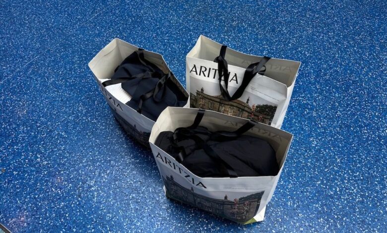 I spent 5 at the Aritzia Warehouse Sale. Here's what I got