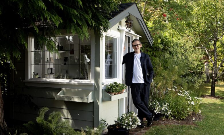 Three home offices that violate all productivity rules