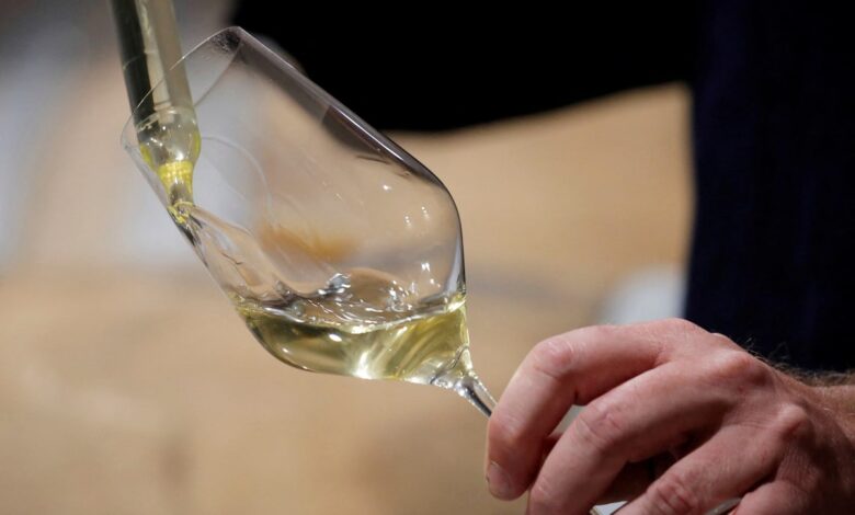 Three rewarding alternatives for American Chardonnay Three rewarding alternatives for American Chardonnay