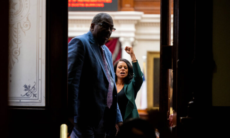 Democrats push back on the redistribution of the Texas, back afree in California