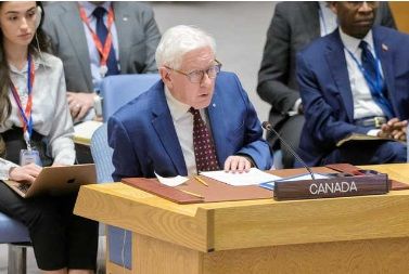 Bob Rae controls the art of reinvention